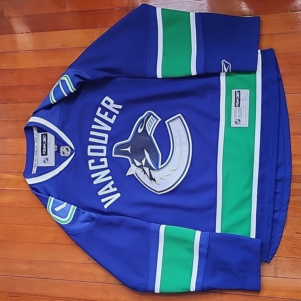 NHL Vancouver Canucks Reebok Jersey